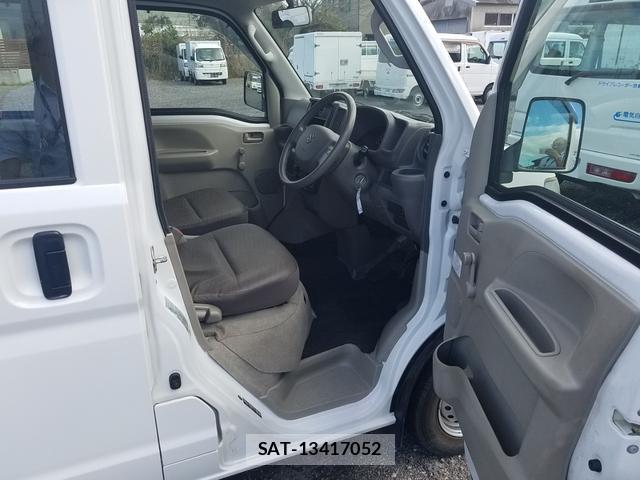 Suzuki EVERY 2017-12 8550469-14