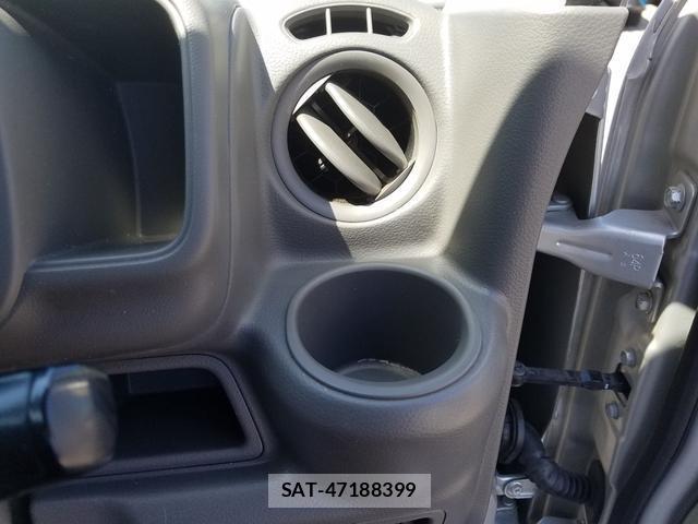 Suzuki EVERY 2018-07 8550476-18