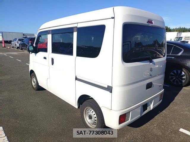 Suzuki EVERY 2022-07 8552158-3