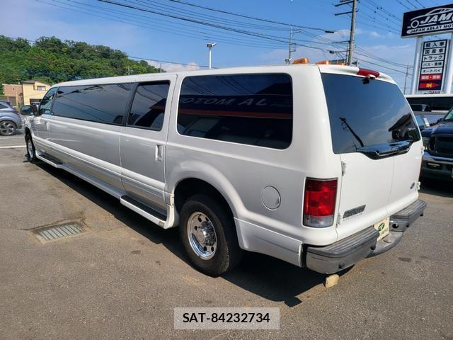 Ford EXCURSION 2005-01 8546682-1