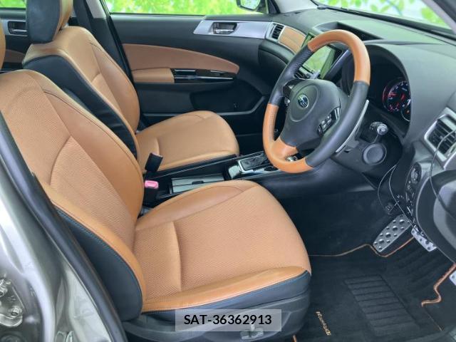 Subaru EXIGA CROSSOVER 2015-08 8552340-3