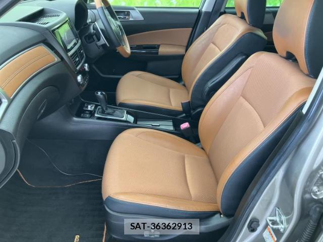 Subaru EXIGA CROSSOVER 2015-08 8552340-6