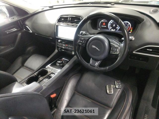 Jaguar F-PACE 2017-12 8545874-2