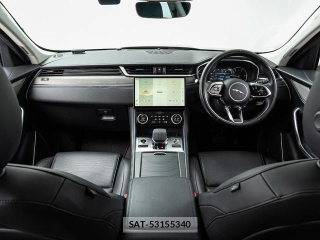 Jaguar F-PACE 2023-07 8546062-1