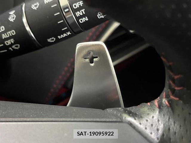 Jaguar F-PACE 2020-03 8547265-11
