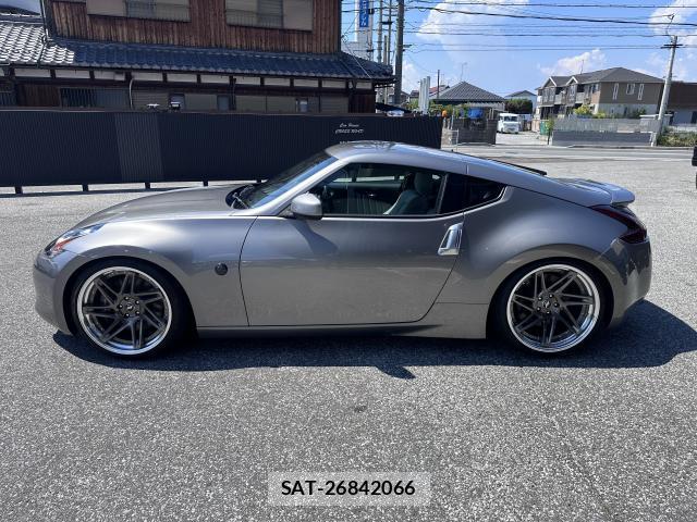Nissan FAIRLADY Z 2010-08 8551607-1