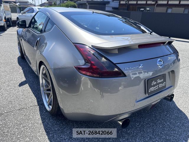 Nissan FAIRLADY Z 2010-08 8551607-2