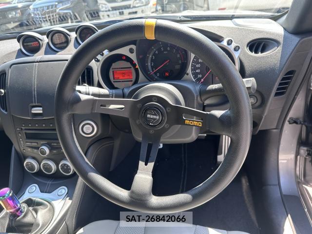 Nissan FAIRLADY Z 2010-08 8551607-8