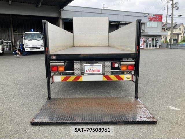 MITSUBISHI FUSO Fighter 2015 8552775-4