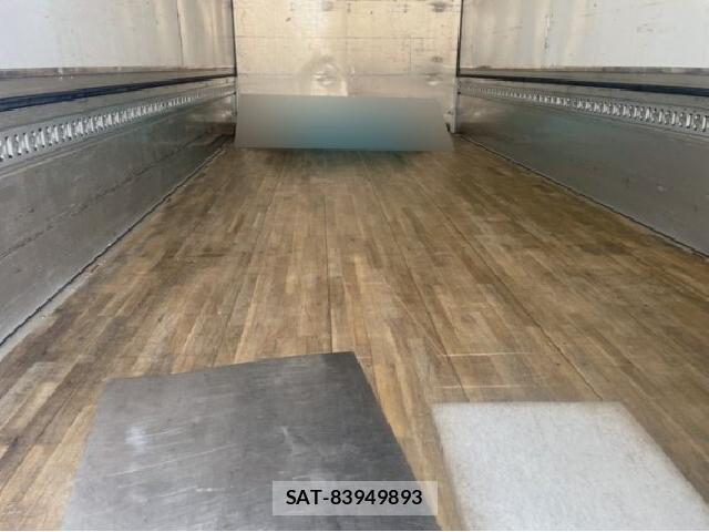 MITSUBISHI FUSO Fighter 2021 8552778-9