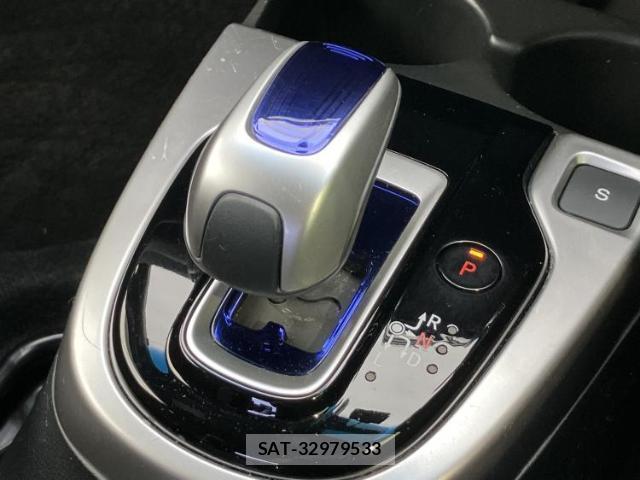 Honda FIT HYBRID 2016-08 8546759-17