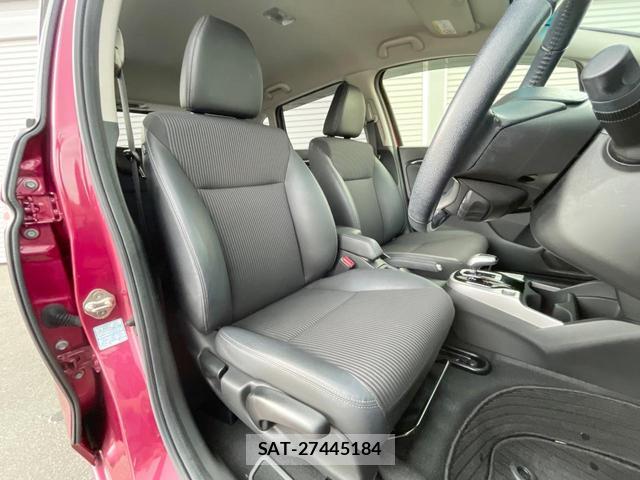 Honda FIT HYBRID 2018-01 8549629-7