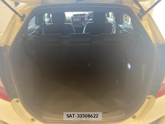 Honda FIT HYBRID 2013-12 8551328-9
