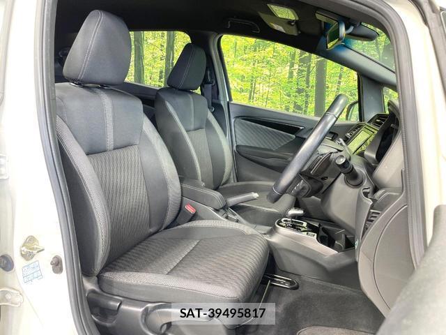 Honda FIT HYBRID 2018-12 8551382-7