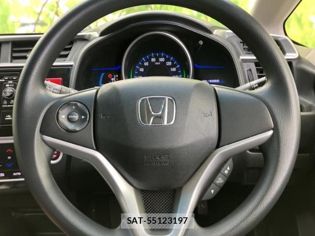 Honda FIT HYBRID 2016-03 8552298-13