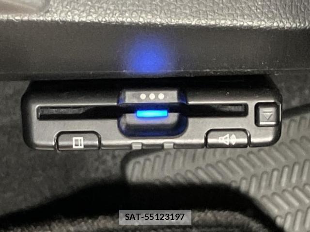 Honda FIT HYBRID 2016-03 8552298-17