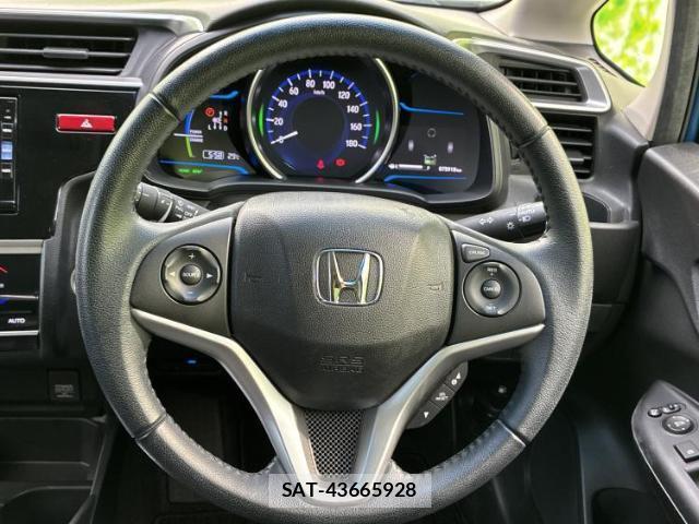 Honda FIT HYBRID 2015-08 8552327-14