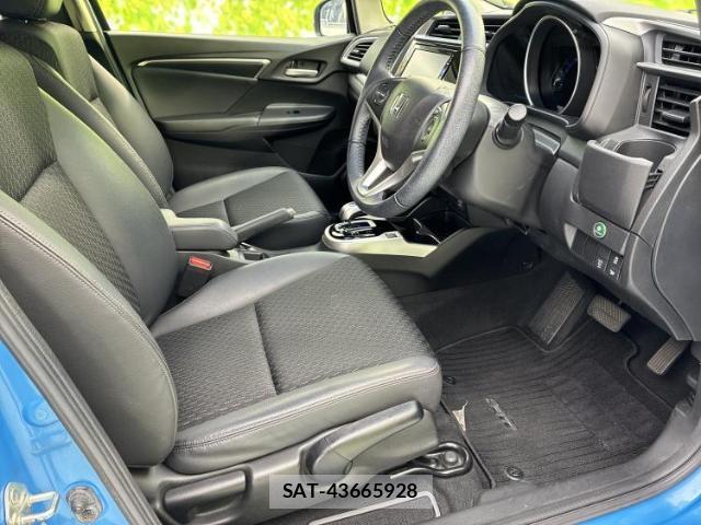 Honda FIT HYBRID 2015-08 8552327-3