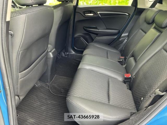 Honda FIT HYBRID 2015-08 8552327-6