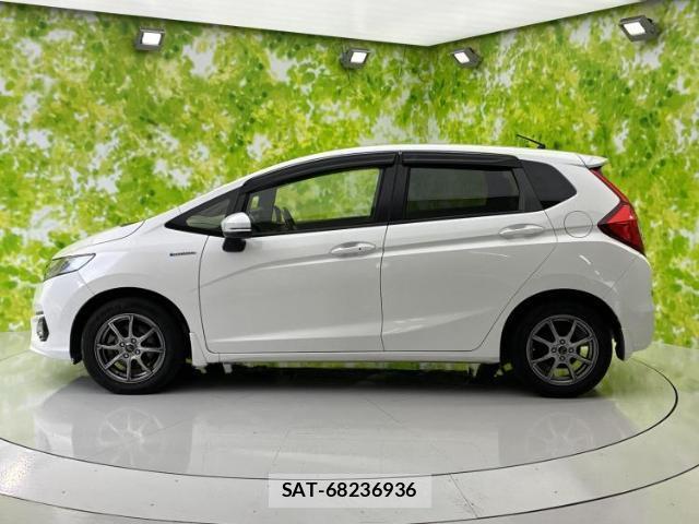 Honda FIT HYBRID 2019-01 8552328-1