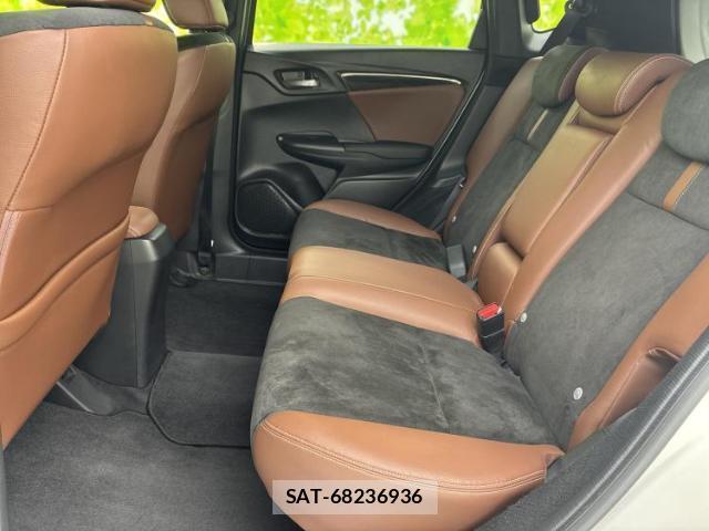 Honda FIT HYBRID 2019-01 8552328-6