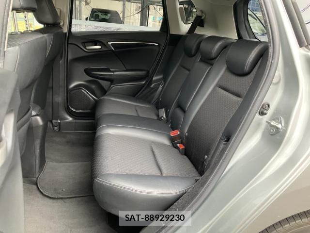 Honda FIT HYBRID 2014-04 8552516-6