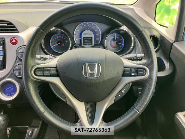 Honda FIT HYBRID 2013-06 8552611-13