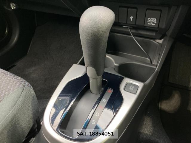 Honda FIT 2019-07 8546009-17