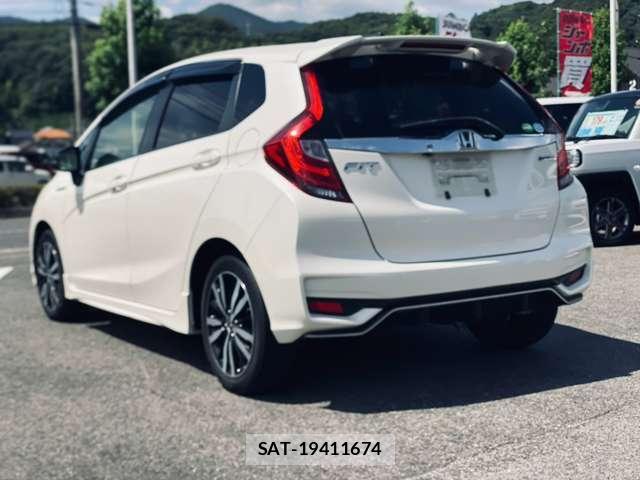 Honda FIT 2018-03 8546144-1