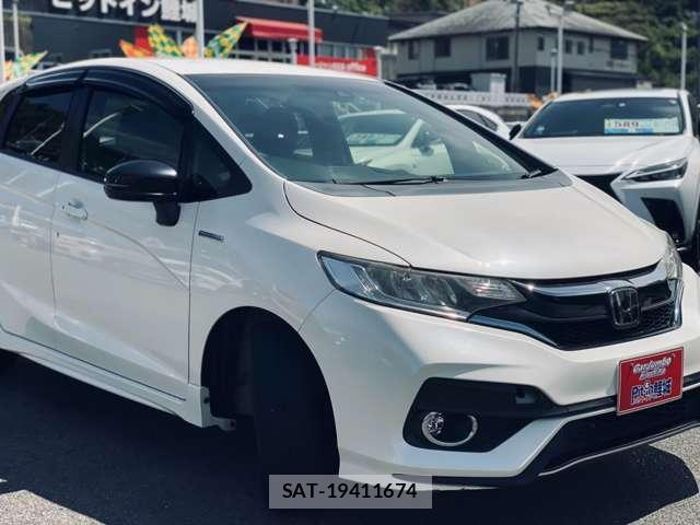 Honda FIT 2018-03 8546144-10
