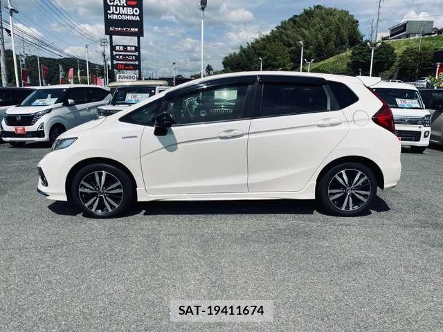Honda FIT 2018-03 8546144-7