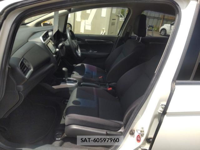 Honda FIT 2018-08 8546567-15