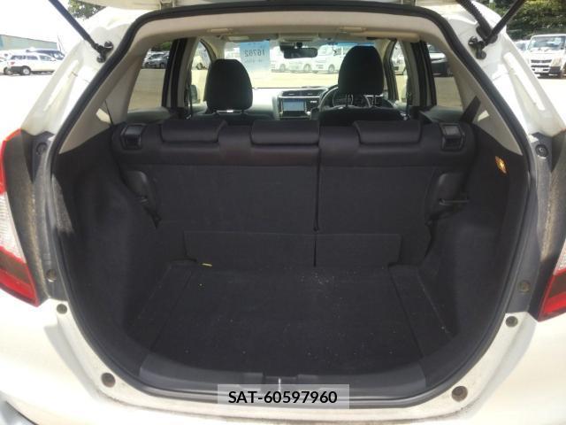 Honda FIT 2018-08 8546567-7