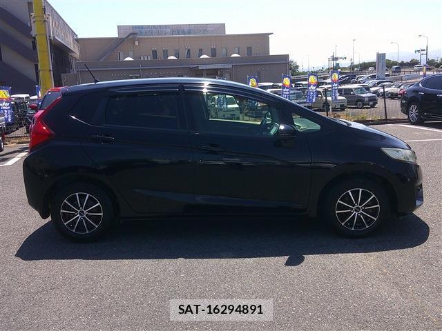 Honda FIT 2016-03 8547128-4