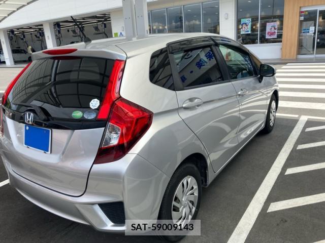 Honda FIT 2014-02 8547440-13