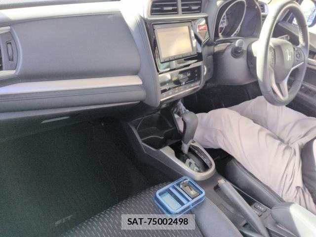 Honda FIT 2015-10 8548357-2