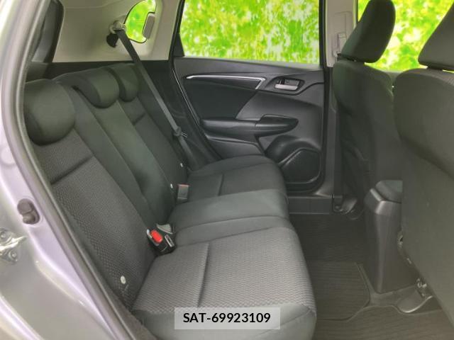 Honda FIT 2018-05 8548544-4