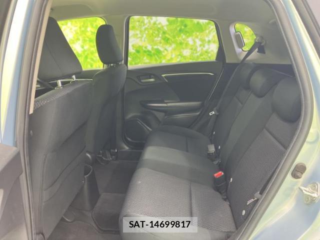 Honda FIT 2019-06 8550453-6