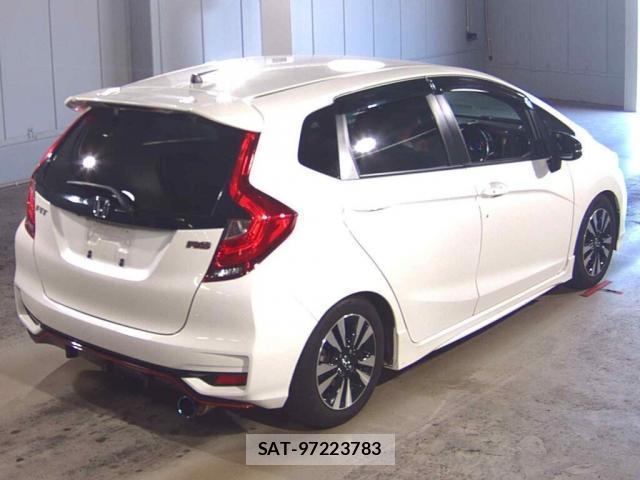 Honda FIT 2018-01 8551460-1