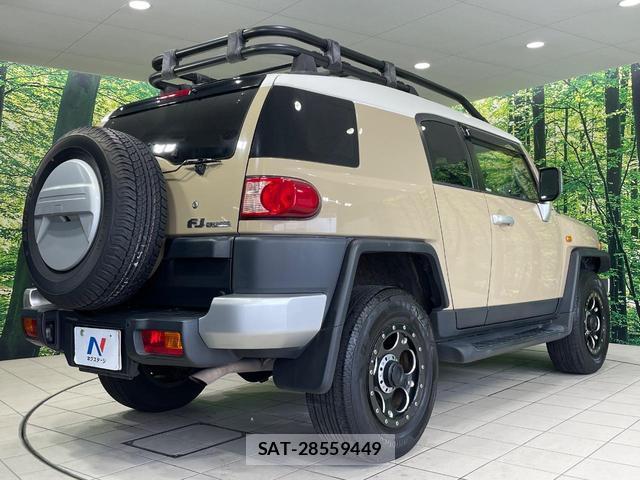 Toyota FJ CRUISER 2015-12 8548993-16
