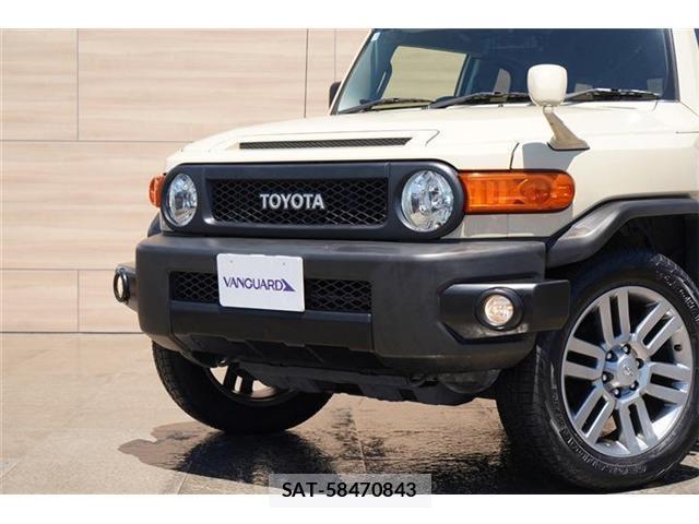 Toyota FJ CRUISER 2018-03 8549316-15