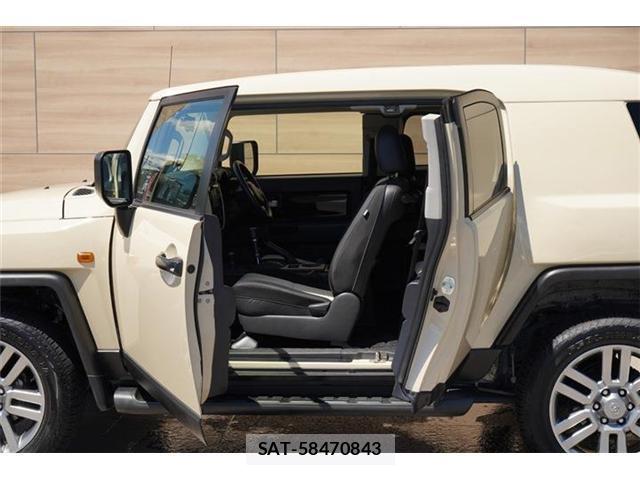 Toyota FJ CRUISER 2018-03 8549316-18