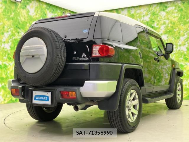 Toyota FJ CRUISER 2017-03 8552234-2