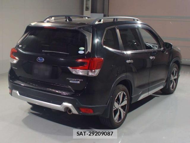 Subaru FORESTER 2019-03 8545858-1