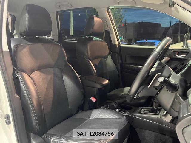 Subaru FORESTER 2012-11 8547160-12