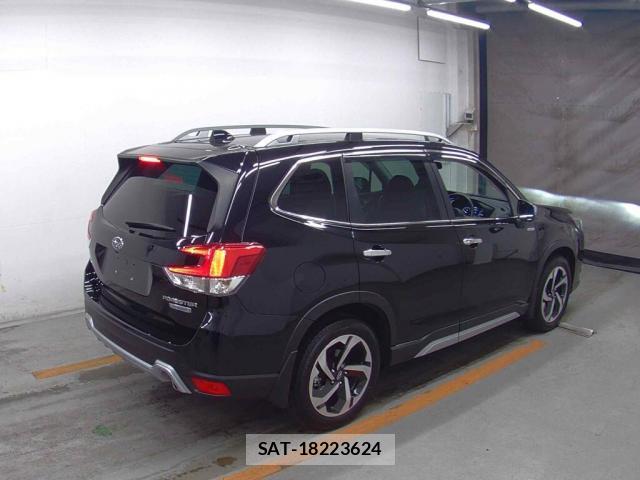 Subaru FORESTER 2023-07 8547786-4