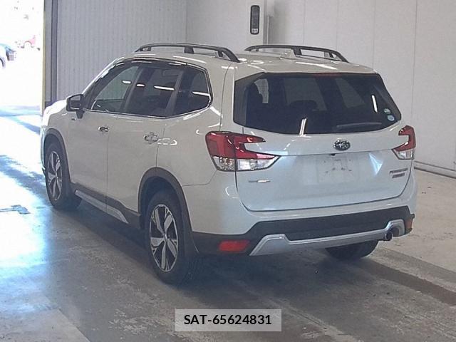Subaru FORESTER 2019-08 8547878-1