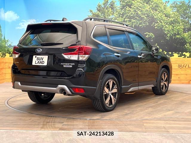 Subaru FORESTER 2021-08 8548464-16