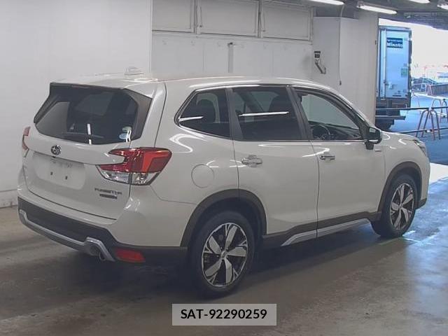 Subaru FORESTER 2021-08 8551598-1