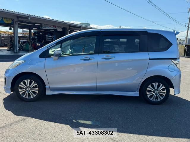 Honda FREED HYBRID 2013-08 8546091-11